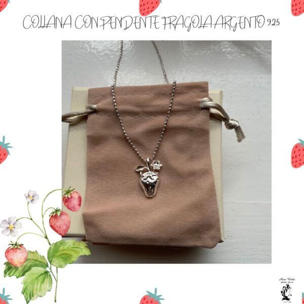 Collana rodiata a palline con pendente fragola / Rhodium Plated Ball Necklace with Strawberry Pendant