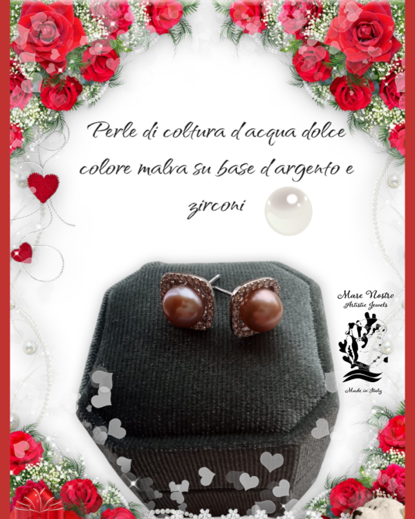 Orecchini con perle di coltura d’acqua dolce su base d’argento 925 e zirconi / Mauve Round Freshwater Cultured Pearl Earrings on Rhodium-Plated 925 Silver Base and Zirconia